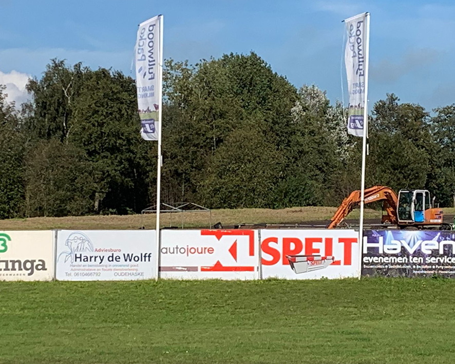 Sponsorbord Flying Boetoe